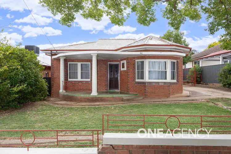 44 GRANDVIEW AVENUE, Turvey Park NSW 2650
