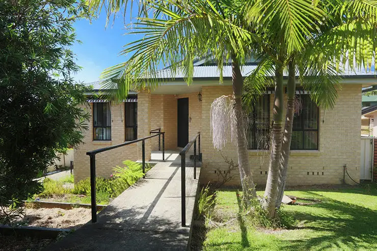 Fifth view of Homely house listing, 6 Clarke Close, Hyland Park NSW 2448