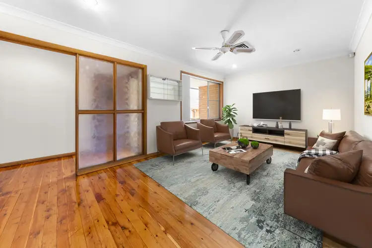 87 Bolaro Av, Greystanes NSW 2145