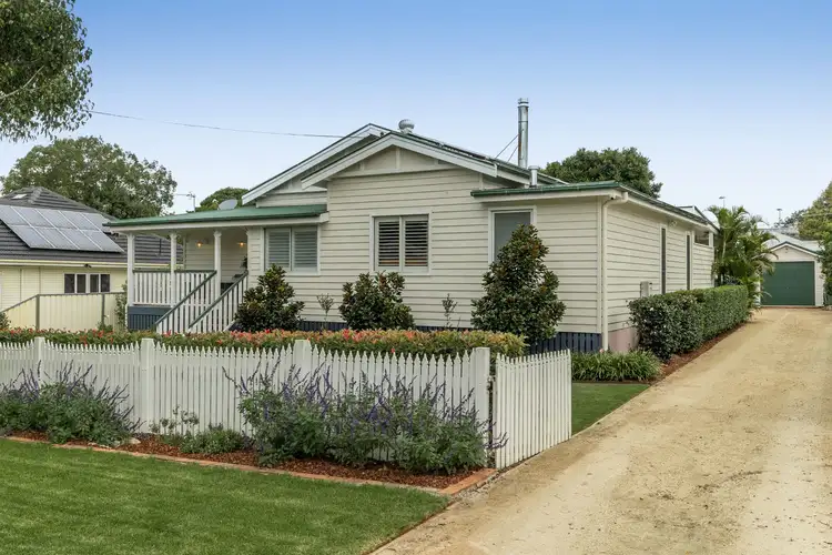 12 Henderson Street, Newtown QLD 4350
