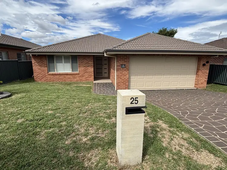 25 The Patio, Tamworth NSW 2340