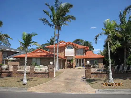 5 Craig, Wishart QLD 4122