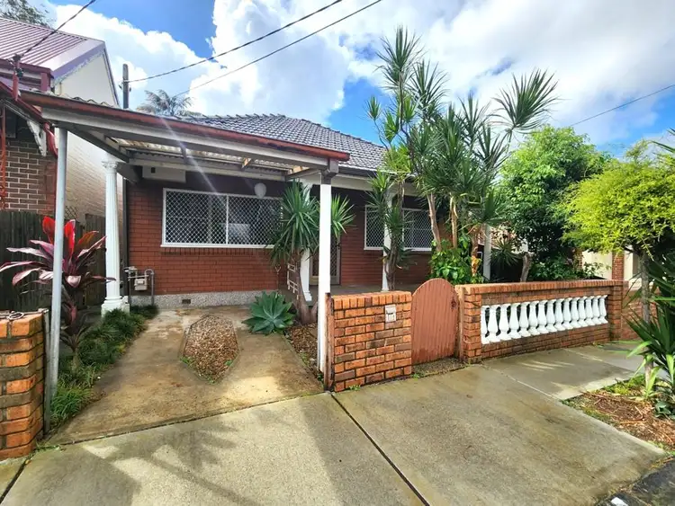 19 Station Street, Tempe NSW 2044