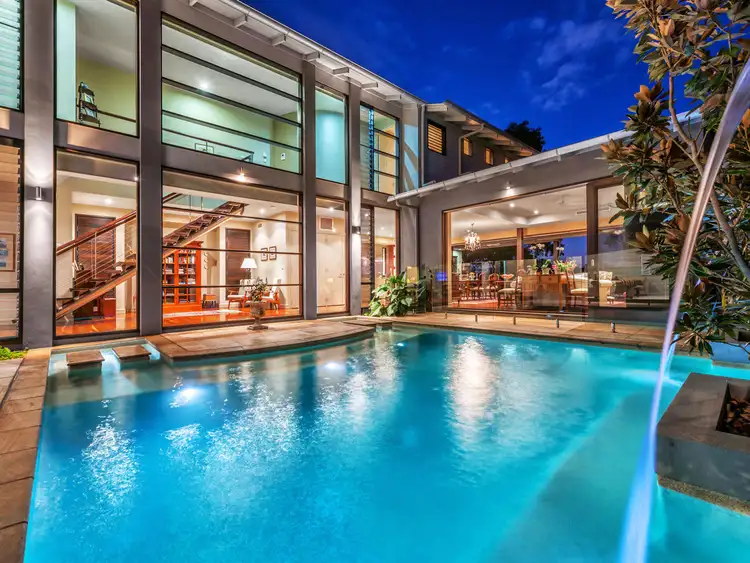 15 King Arthur Terrace, Tennyson QLD 4105