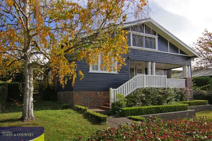 202 Marsh Street, Armidale NSW 2350