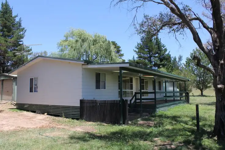 36 Mccannas Road, Armidale NSW 2350