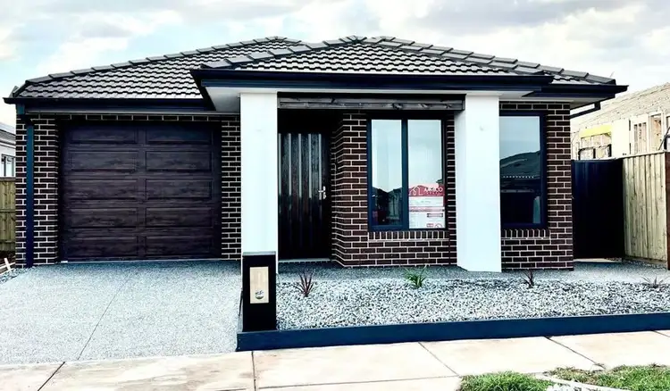 38 Rice Flower Crescent, Strathtulloh VIC 3338