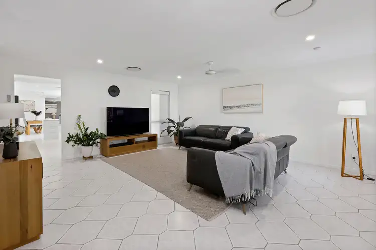 Third view of Homely house listing, 6 Balmoral Court, Beaconsfield QLD 4740