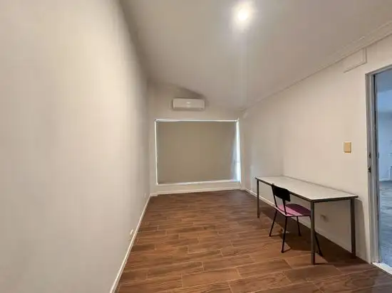 Fourth view of Homely unit listing, 4 Raffin Crescent, Calamvale QLD 4116