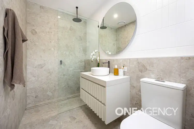 Sixth view of Homely unit listing, 10B KATARAH STREET, Gobbagombalin NSW 2650