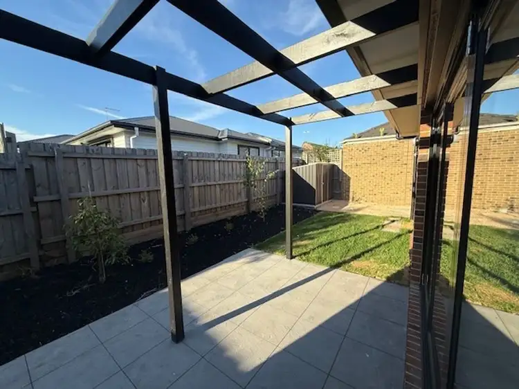 Fifth view of Homely house listing, 3/8 Devon Road, Pascoe Vale VIC 3044