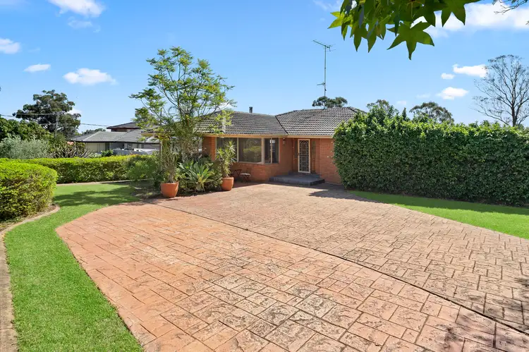 1 Dahlia St, Greystanes NSW 2145