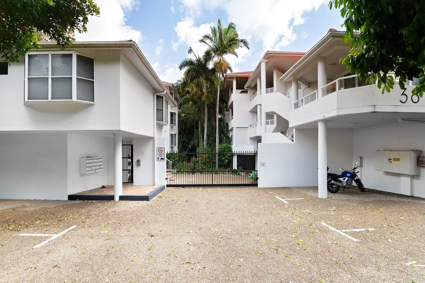 Main view of Homely apartment listing, 2/38 Dixon Street, Auchenflower QLD 4066