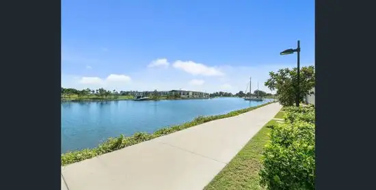 126 Marina Quays Boulevard, Hope Island QLD 4212