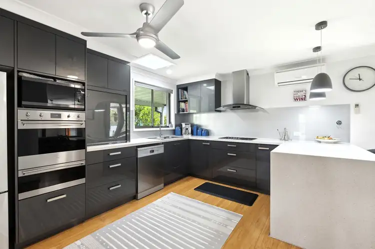 1 Island Place, Urunga NSW 2455