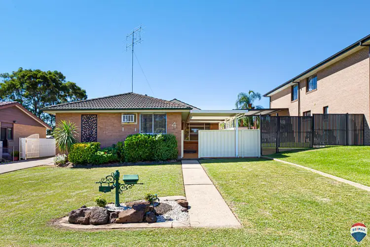 4 CLYBURN AVENUE, Jamisontown NSW 2750