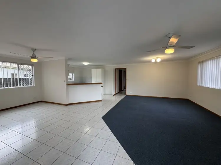 1/532A Marine Parade, Biggera Waters QLD 4216