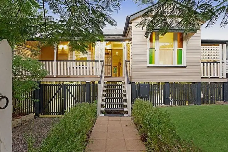 28 Shakespeare Street, Coorparoo QLD 4151