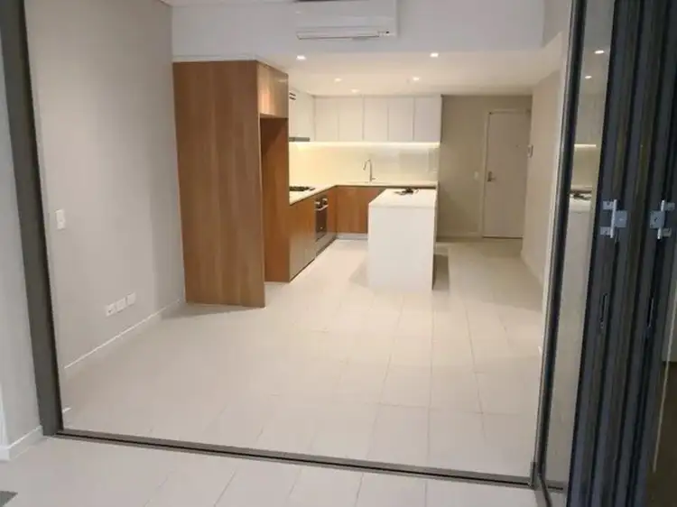 Fifth view of Homely unit listing, 404/2 Wentworth Place, Wentworth Point NSW 2127