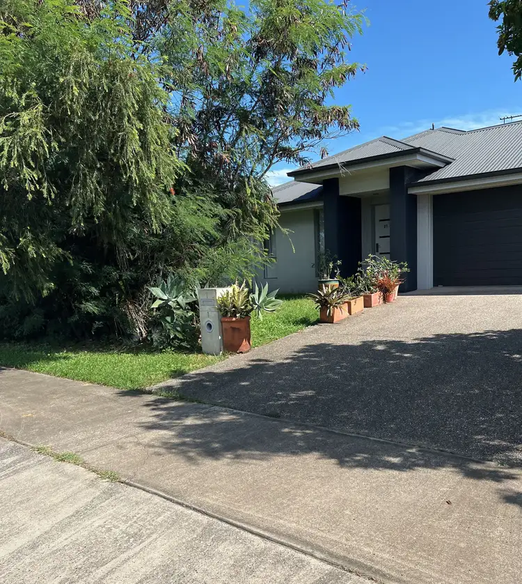 1/1 Burleigh Court, Blacks Beach QLD 4740