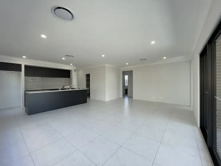 18 Owl Street, Flagstone QLD 4280