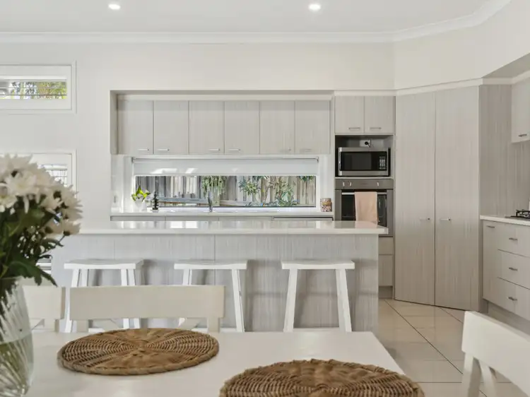 6 Fisher Road, Sapphire Beach NSW 2450