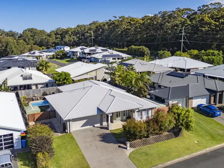 6 Fisher Road, Sapphire Beach NSW 2450