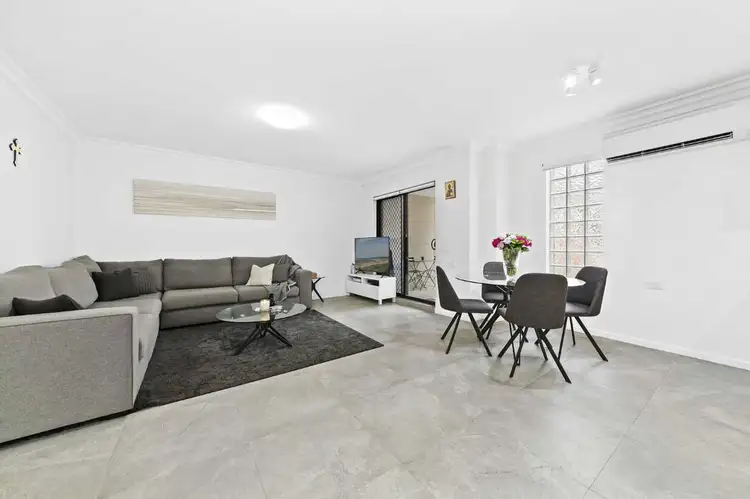 2/7-11 Paton St, Merrylands West NSW 2160