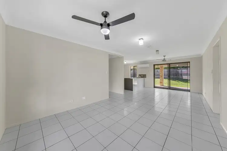 Fifth view of Homely house listing, 3 Iris Court, Yamanto QLD 4305