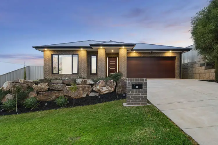 Main view of Homely house listing, 19 BENNELONG CRESCENT, Lloyd NSW 2650