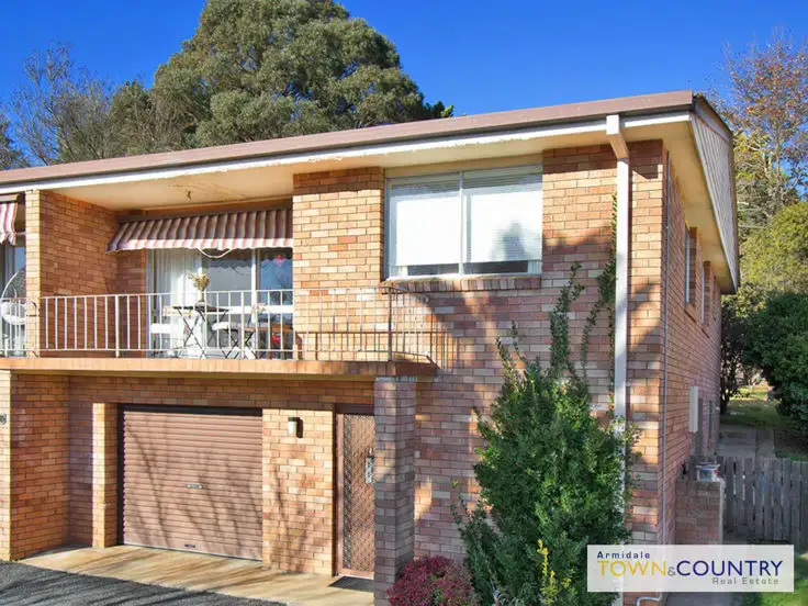 Main view of Homely house listing, 2/5 Oak Tree Drive, Armidale NSW 2350
