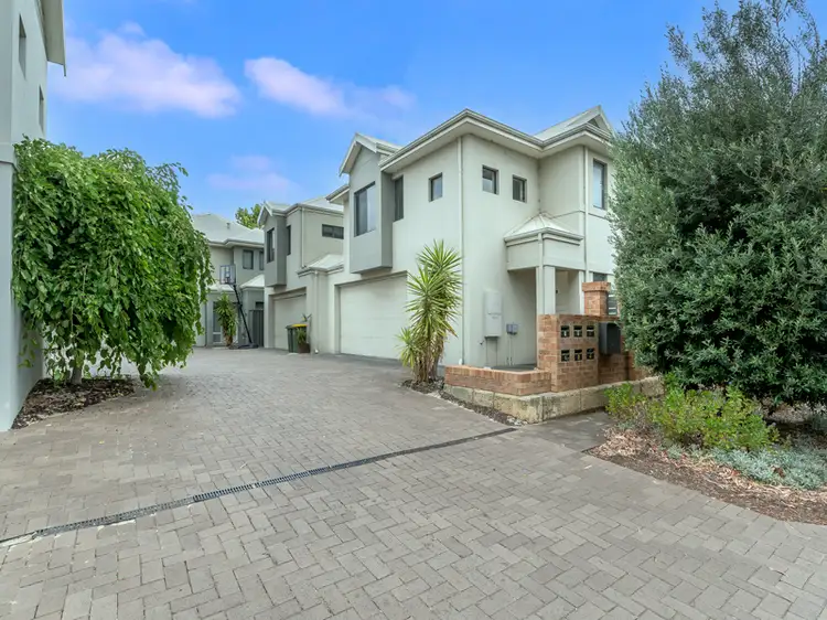 Unit 4/35 Harman Pl, Aveley WA 6069