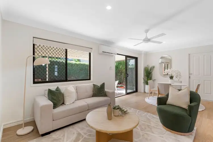 Second view of Homely townhouse listing, 2/20 Calonne Street, Upper Mount Gravatt QLD 4122