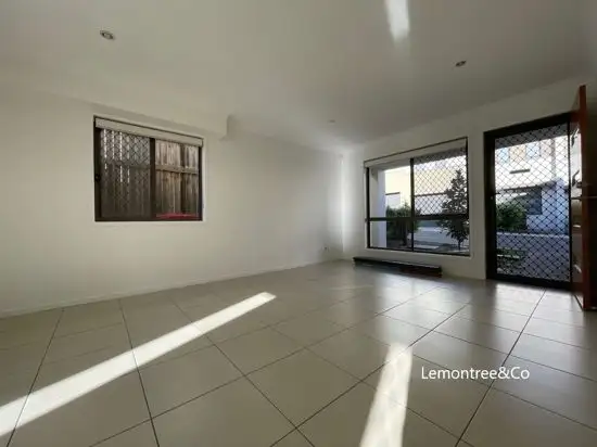 7 20 Kianawah Road South, Manly West QLD 4179