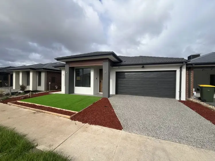 24 Leeward Drive, Tarneit VIC 3029