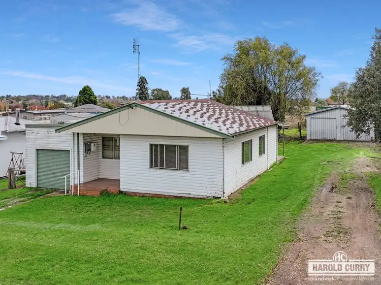 144 Petre Street, Tenterfield NSW 2372