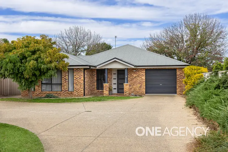 2/6 YOOGALI STREET, Glenfield Park NSW 2650