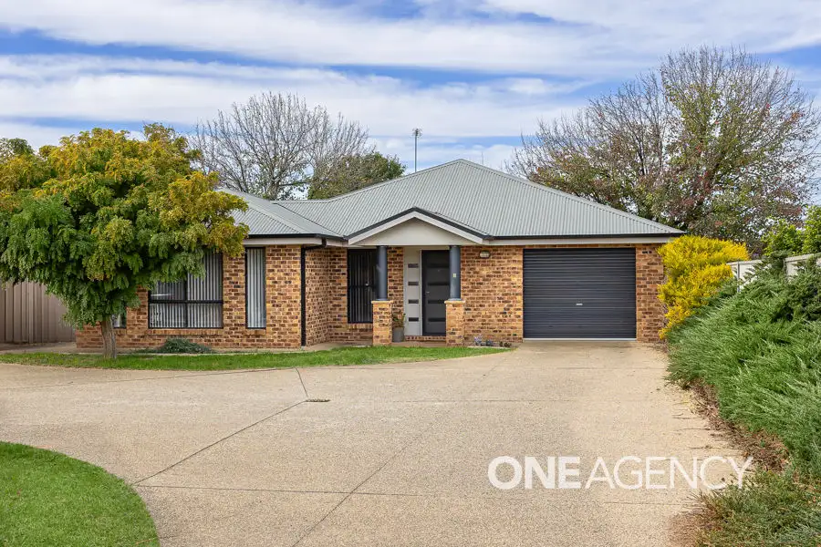 Main view of Homely villa listing, 2/6 YOOGALI STREET, Glenfield Park NSW 2650