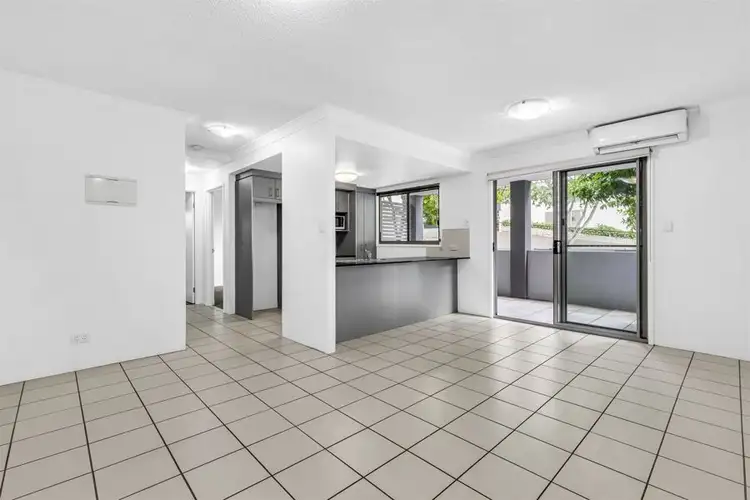 Fourth view of Homely unit listing, 8/321 Vulture Street, South Brisbane QLD 4101
