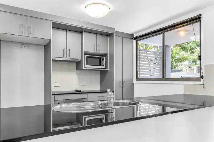 Seventh view of Homely unit listing, 8/321 Vulture Street, South Brisbane QLD 4101