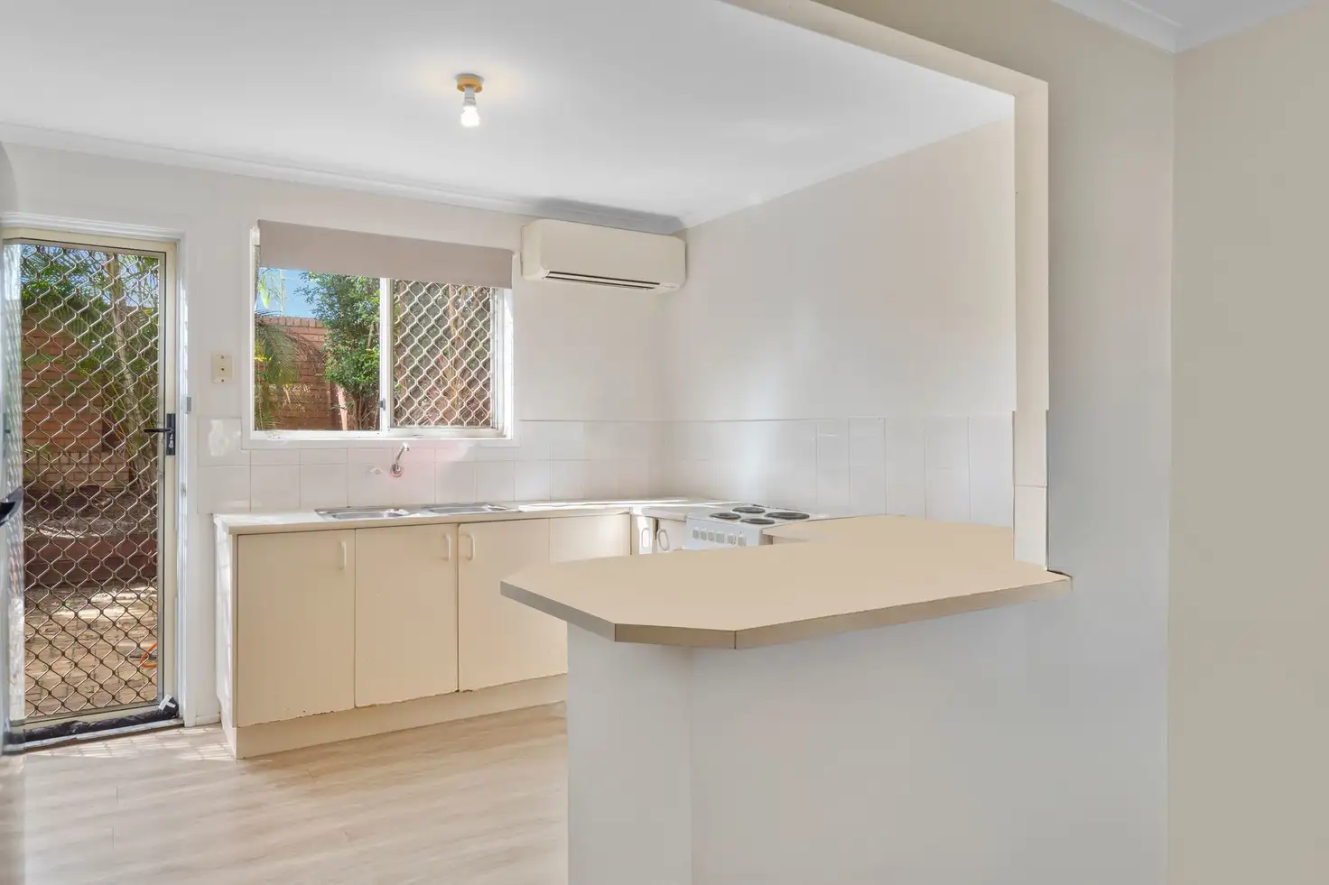 Main view of Homely townhouse listing, 5/709 Kingston Road, Waterford West QLD 4133