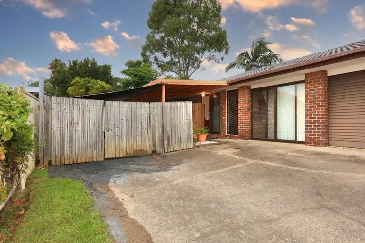 2/191 Olsen Avenue, Labrador QLD 4215