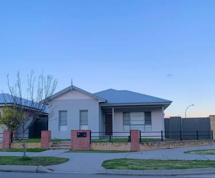 32 Flindell Avenue, Caversham WA 6055