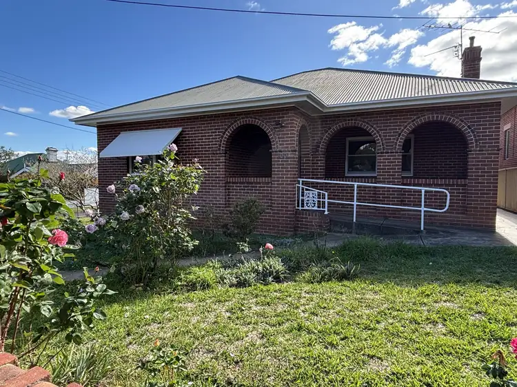 100 Fitzroy Street, Tamworth NSW 2340