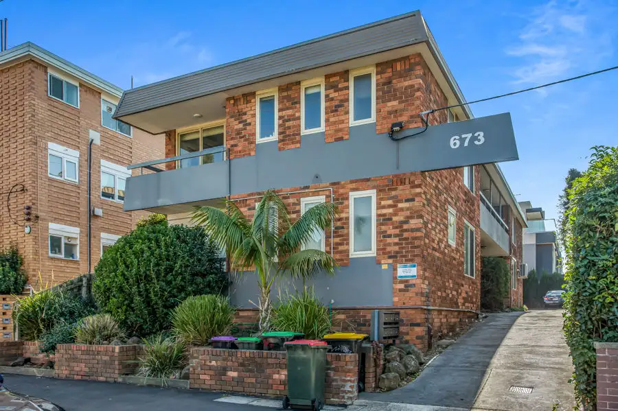 Main view of Homely apartment listing, 1/673 Park Street, Brunswick VIC 3056