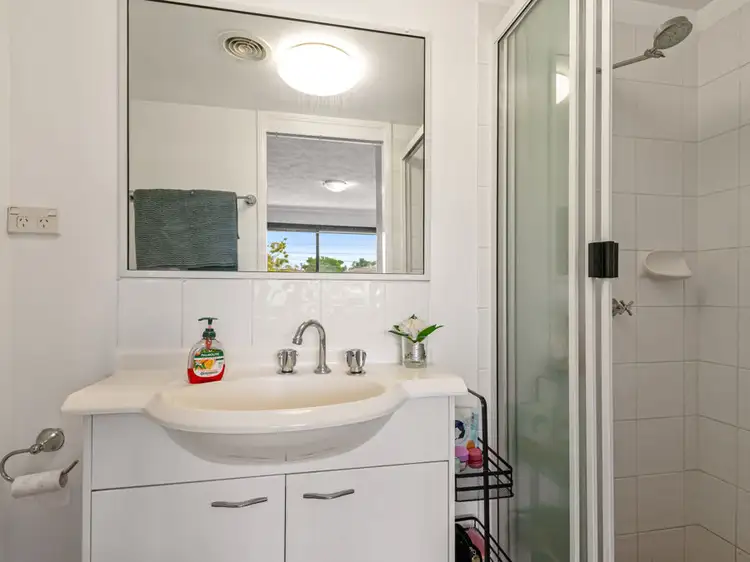 Fourth view of Homely apartment listing, 9/6 Omeo street, Macgregor QLD 4109