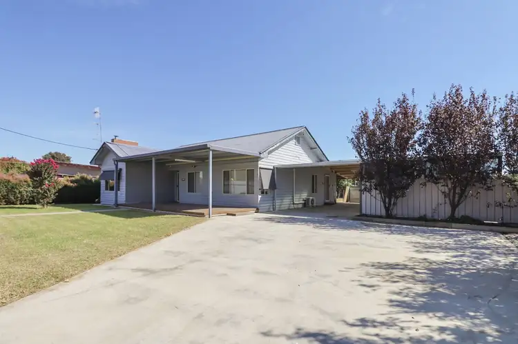 129 Wellington Street, Deniliquin NSW 2710