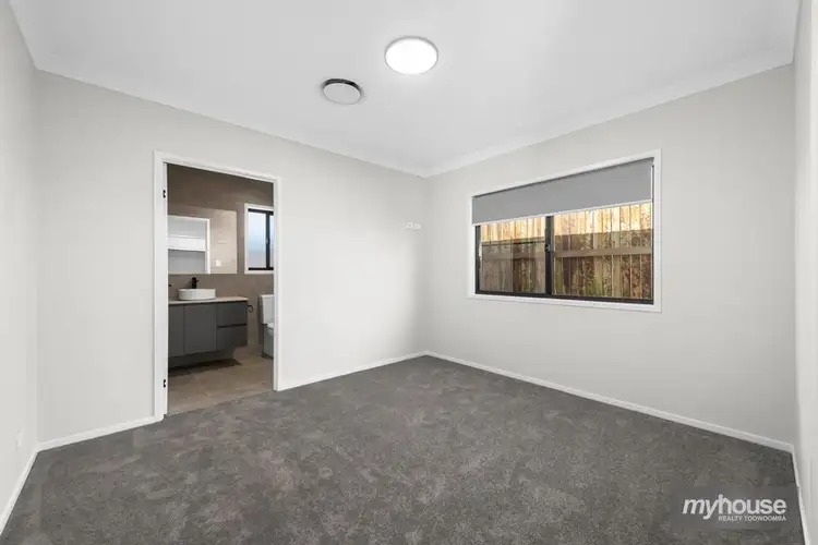 Fifth view of Homely unit listing, 2/12 Guyana Court, Darling Heights QLD 4350