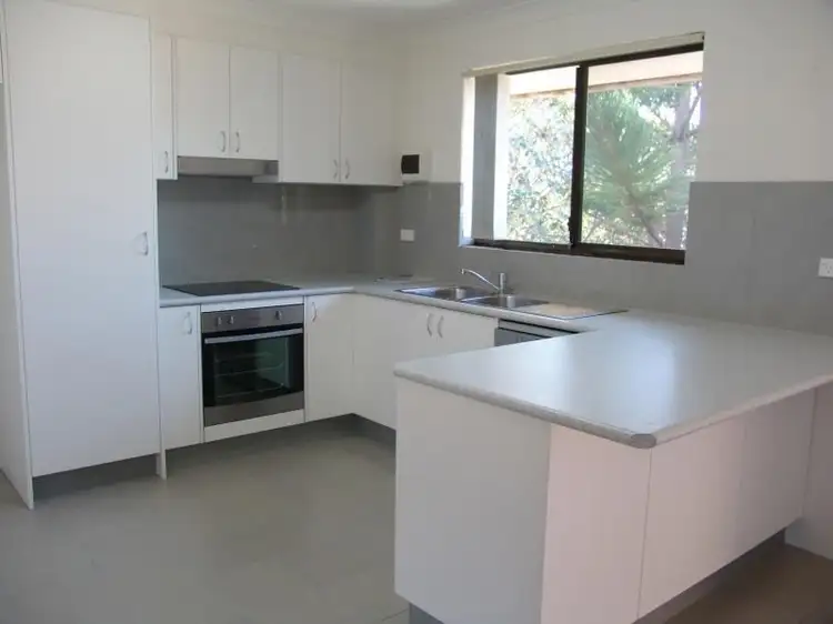 4/15 Lachlan St, Warwick Farm NSW 2170