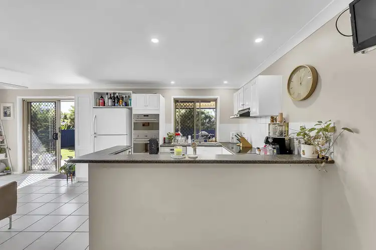 Seventh view of Homely house listing, 2 Diosma Close, Yamanto QLD 4305